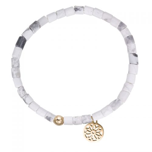 Bracelet perles blanches et pampille doré jaune